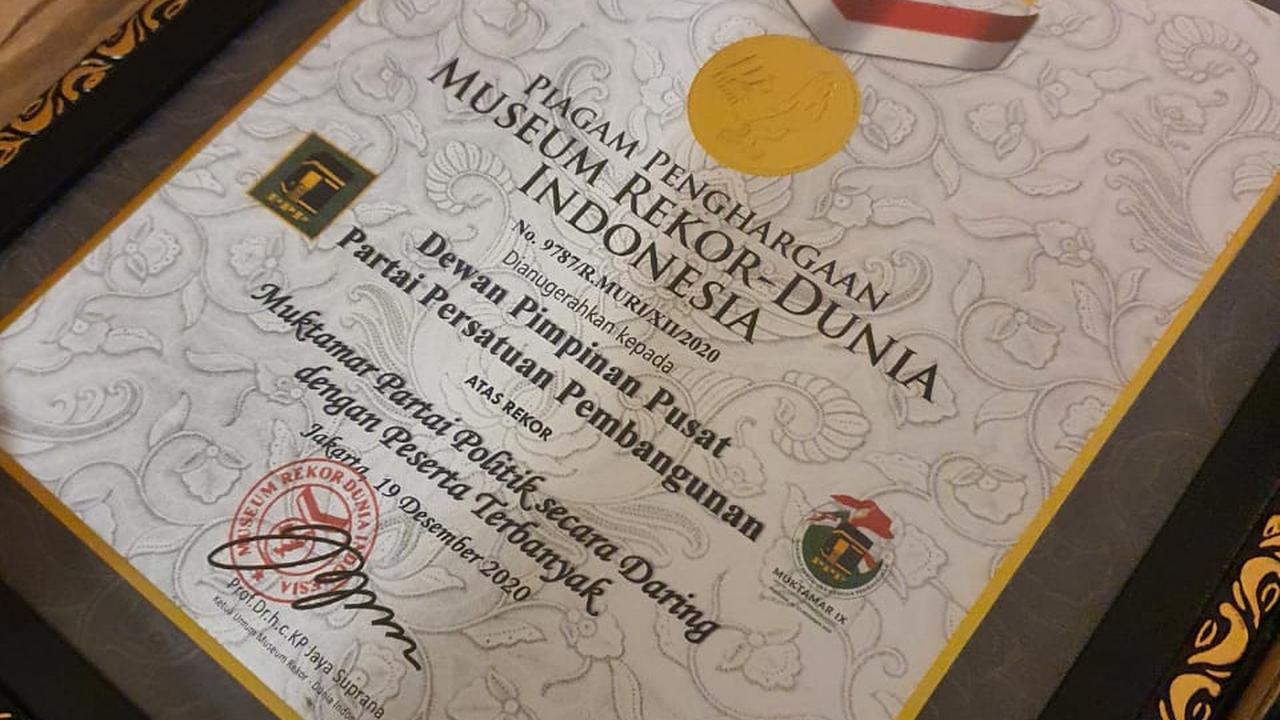 Muktamar IX Partai Persatuan Pembangunan (PPP) mendapatkan pengharagaan Museum Rekor Dunia Indonesia (MURI) sebagai Muktamar partai politik secara daring dengan peserta terbanyak.