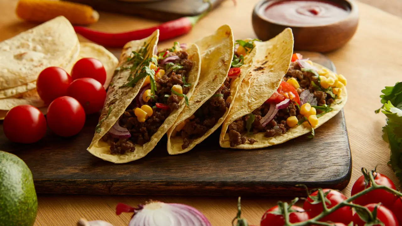 Makan taco di Tempat atau Pesan Antar: Mana yang Lebih Hemat