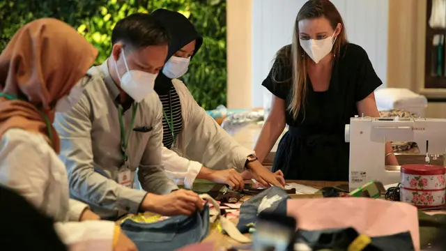 Mengintip Semarak Fashion Revolution Week di Jakarta Fashion Hub