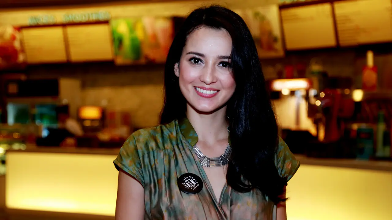 Julie Estelle