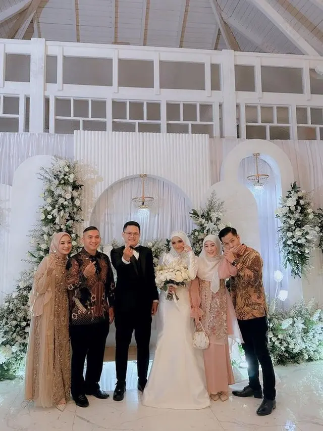 7 Potret Larissa Chou di Pernikahan Nadya Mustika, dari Sahabat Kini Jadi Kakak Ipar