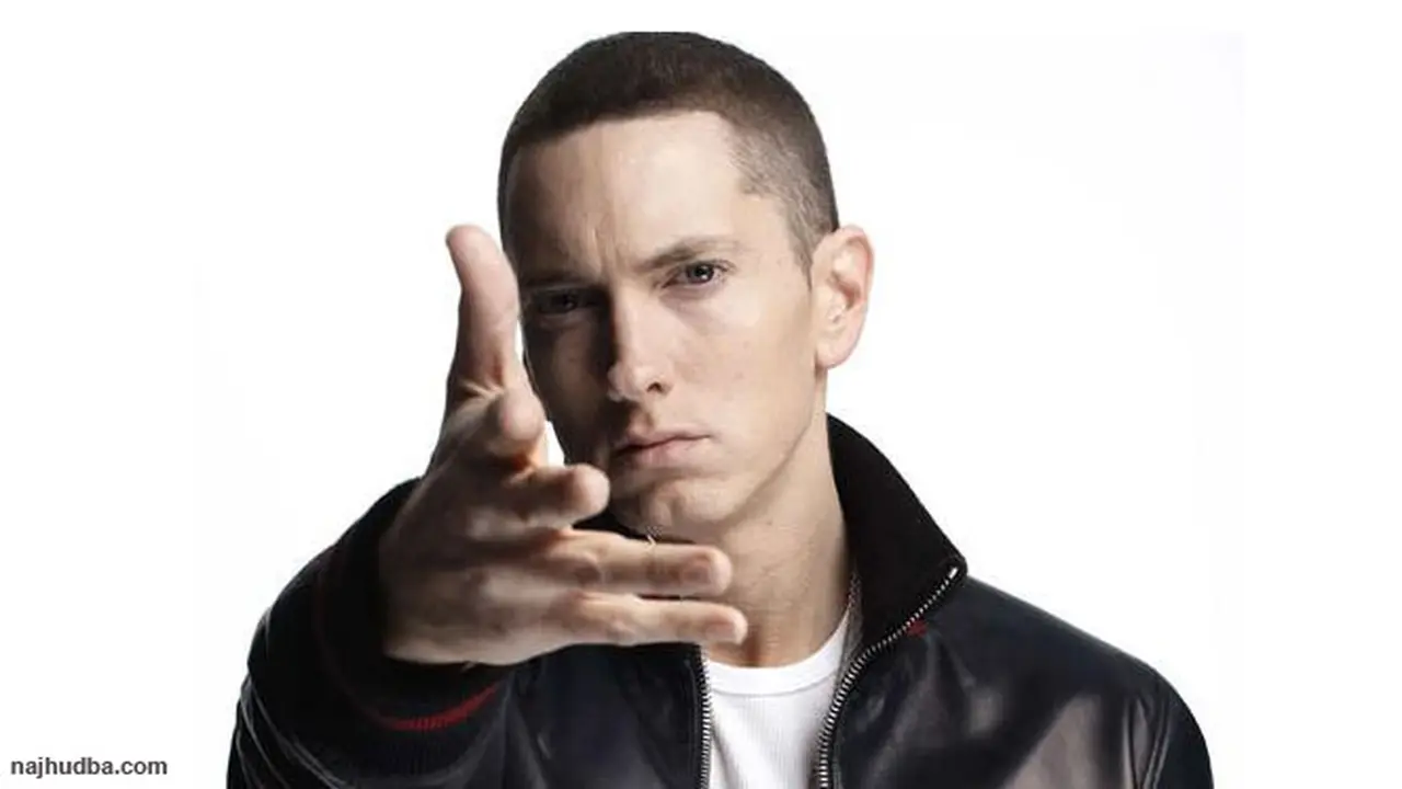 eminem-130816b.jpg