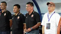 Sriwijaya FC membantah mengakhiri kerja sama dengan Benny Dollo dan para asisten pelatih. (Bola.com/Riskha Prasetya)