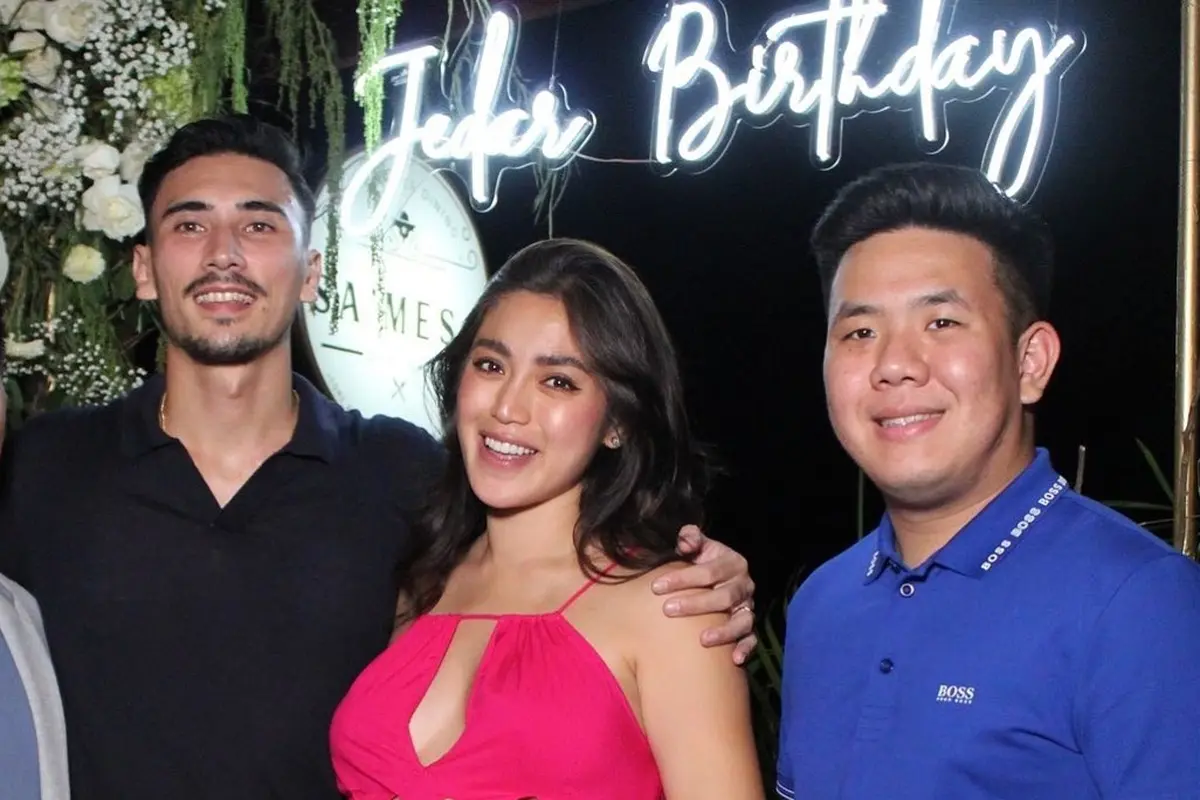 Jessica Iskandar Unggah Foto Bersama 'Temannya', Bocorkan Wajah Pelaku Penipuan?