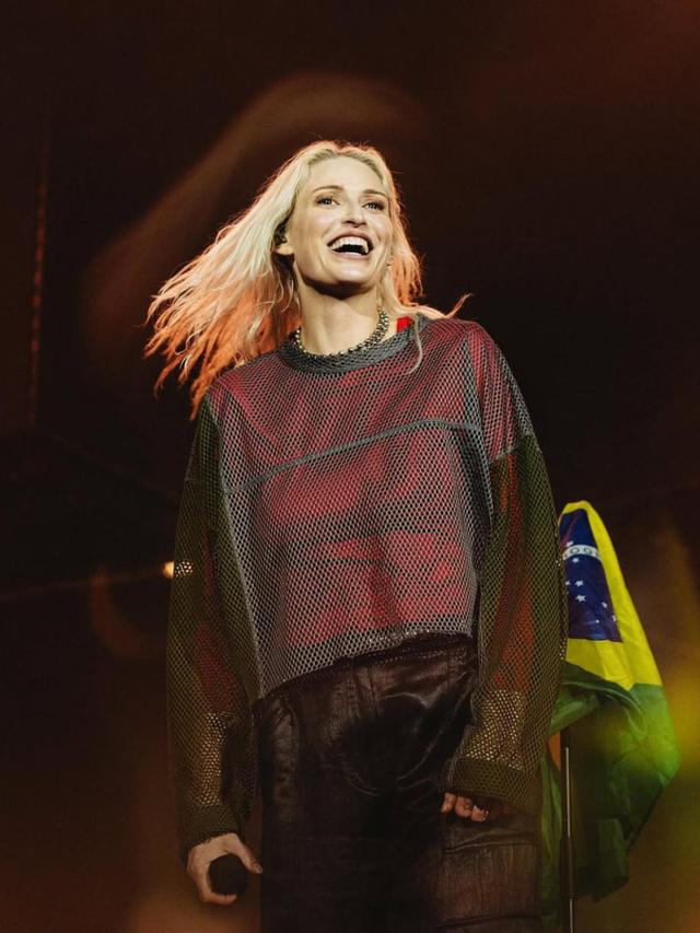 Profil emily armstrong, vokalis baru linkin park. (credit:instagram.com/emilyarmstrong/anendfor)