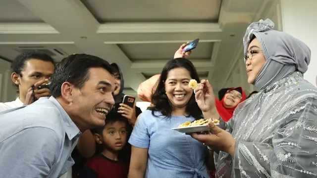 Rina Gunawan