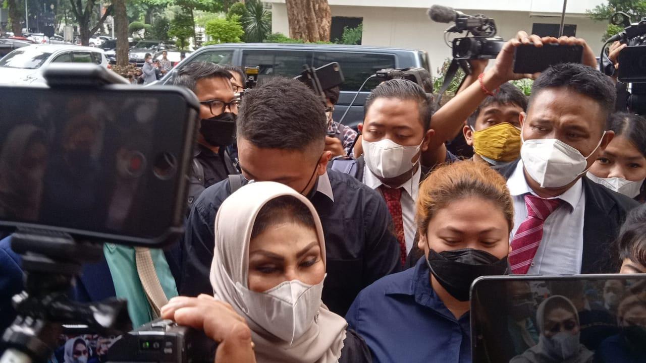 Anak Nia Daniaty diperiksa terkait kasus penipuan CPNS