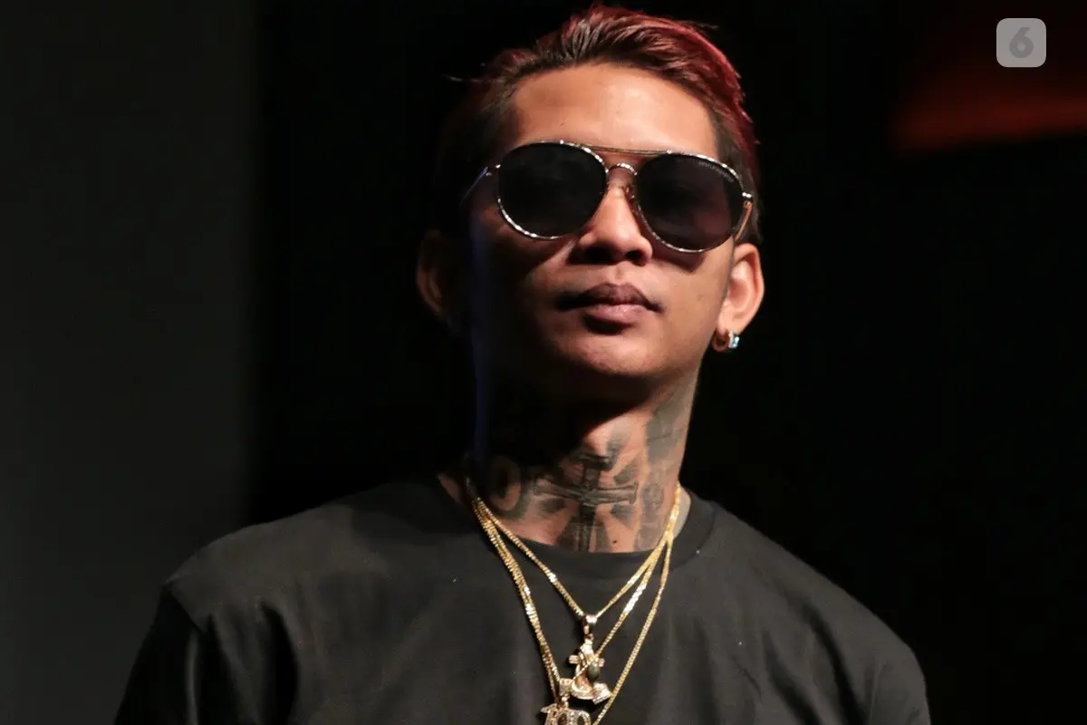 [Bintang] Young Lex