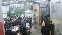 Brimob Kawal Penggerebekan Judi Online Jaringan Internasional di Hayam Wuruk (Istimewa)