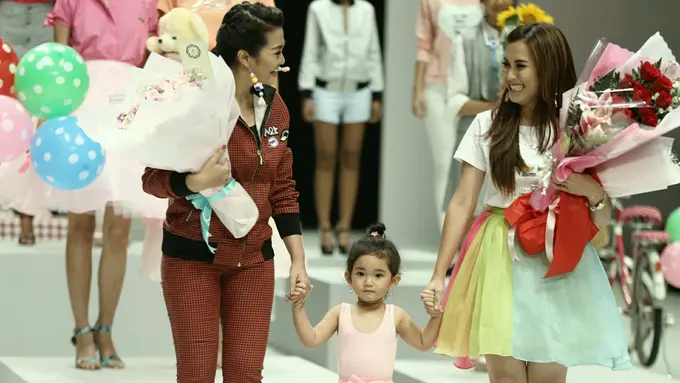 [Bintang] Ayu Ting Ting