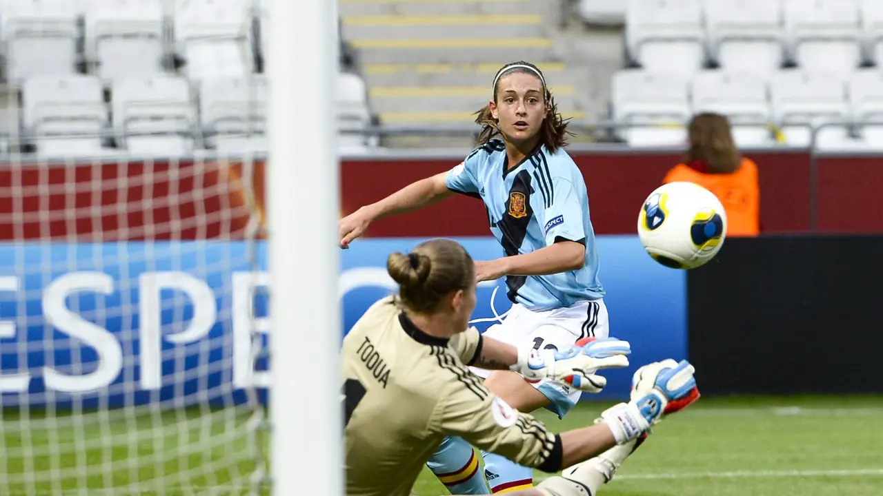 Pesepak Bola Cantik di Piala Dunia Wanita 2015 yang Belum Pernah Anda Tahu