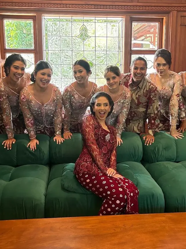 Nadine Kaiser Putri Susi Pudjiastuti Resmi Menikah di Pangandaran. [@nuddyra]