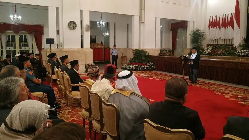 Wapres Ma'ruf Amin memberkan sambutan dalam acara Maulid Nabi di Istana Negara, Jumat (8/11/2019).