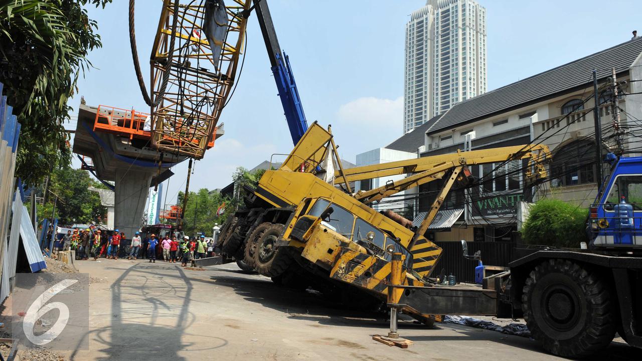 20151015-Crane-Jatuh-Jakarta