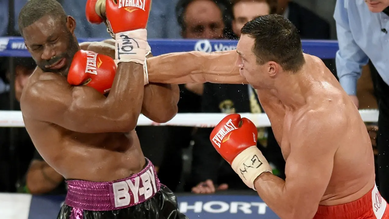 Jennings Sedih Tidak Bisa Pukul Kepala Klitschko (udah)