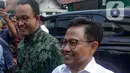<p>Kedatangannya Anies di Kantor DPP PKB molor dari waktu yang telah dijadwalkan sebelumnya. Rupanya Anies bertolak langsung usai menyelesaikan agenda di Palembang, yakni menggelar rapat bersama DPW PKB Sumatera Selatan, dan ziarah makam Kiai Muara Ogan. (merdeka.com/Arie Basuki)</p>