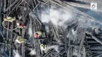Sebuah gereja tua berusia 244 tahun di Rusia terbakar habis. Kebakaran diduga terjadi usai sekelompok turis melakukan kunjungan.