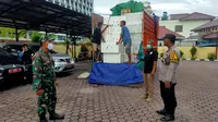 3,2 ton daging babi ilegal saat diamankan tim gabungan usai turun dari kapal feri di pelabuhan feri Kariangau, Balikpapan.
