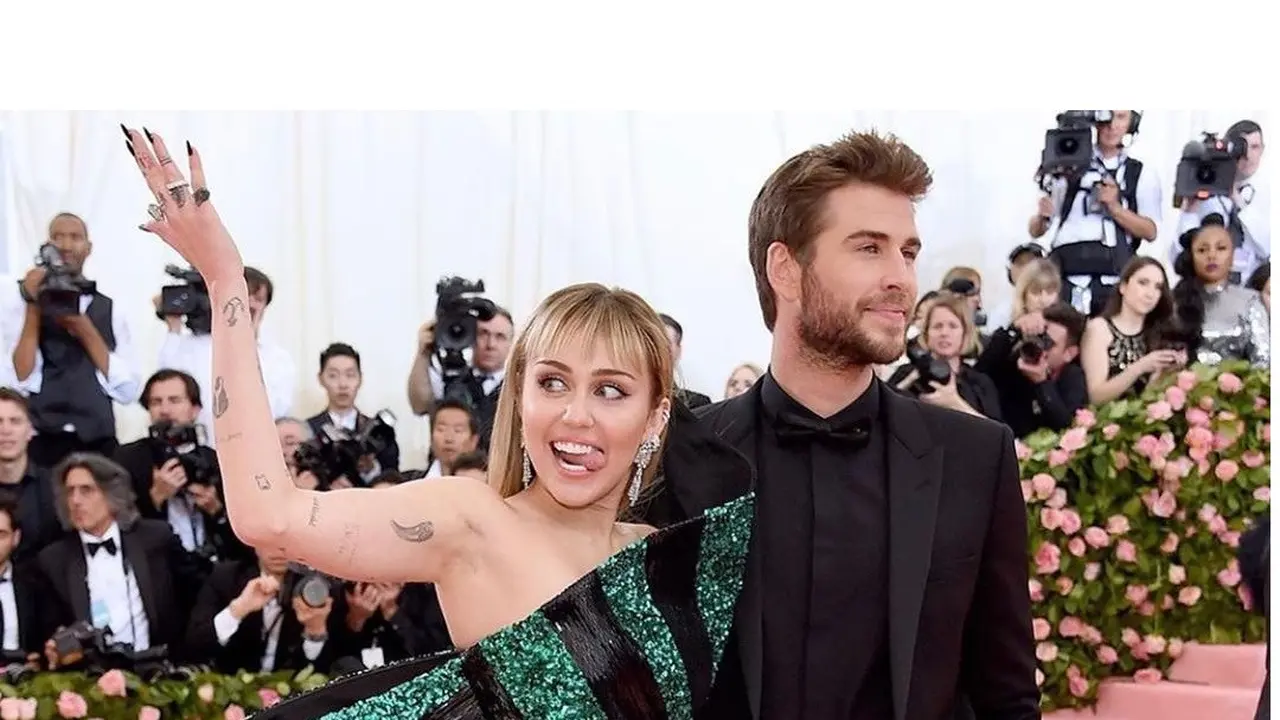 Resmi Bercerai, Ini 6 Momen Manis Miley Cyrus dan Liam Hemsworth