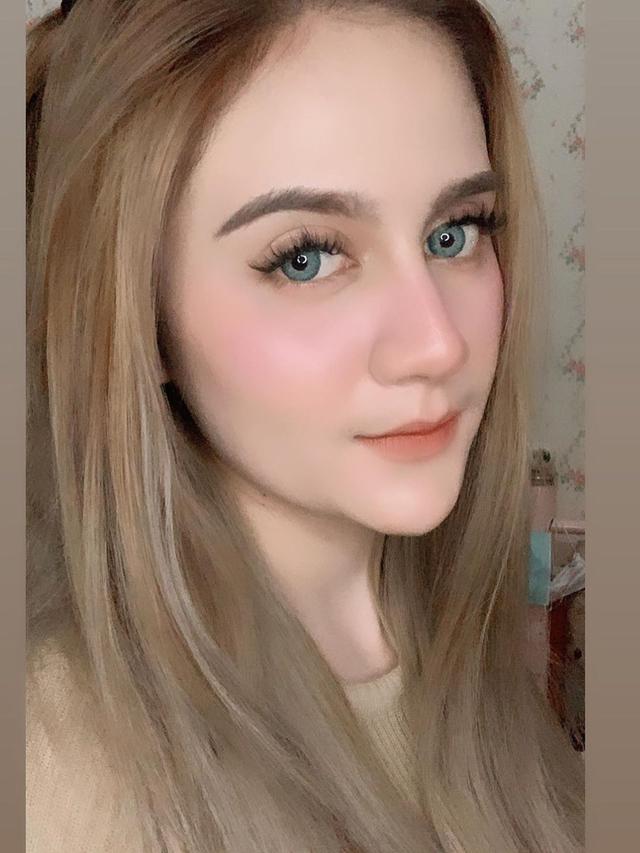 Punya Wajah Blasteran, Ini 7 Pesona Pedangdut Irenne Ghea