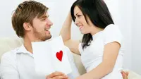 Para istri, intip cara membuat para suami bahagia berikut ini. (Foto: wifeandphrases.com)