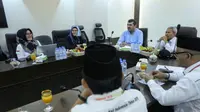 Direktur Jenderal Haji dan Umrah Turki Remzi Bircan saat menggunjungi Misi Haji Indonesia, di Kantor Urusan Haji Indonesia, di Makkah. Bahauddin/MCH