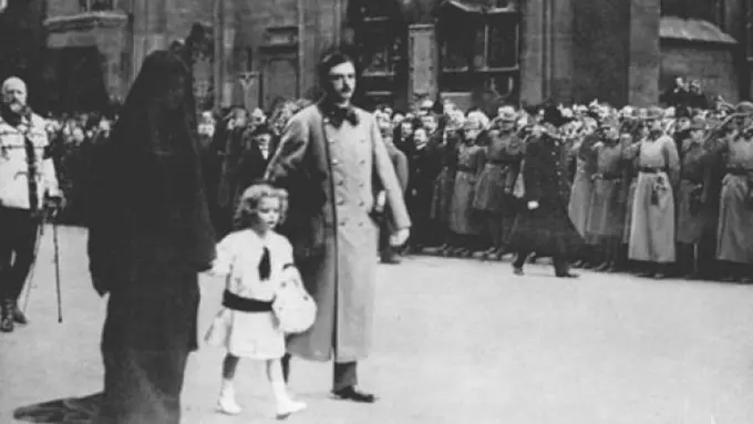 Ratu Austria Bercadar Ternyata Bukan Hoax, Ini Buktinya!