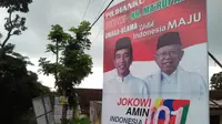 Baliho Jokowi - Ma'ruf Amin Dicoret PKI di Jombang