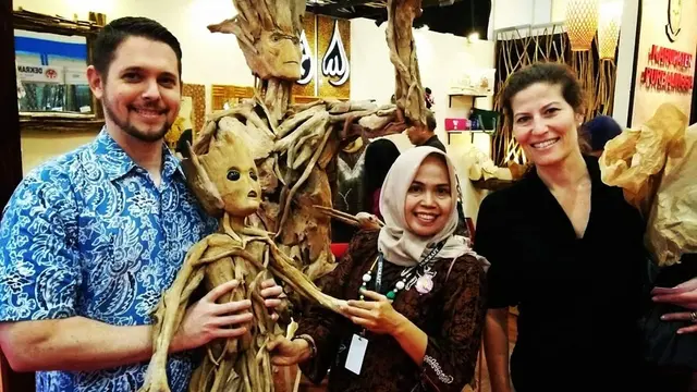 Groot dan Baby Groot jadi favorit Inacraft Trade Fair 2019, pada 24-28 April 2019 di Jakarta Convention Center (JCC), Jakarta. (Foto: Liputan6.com/ Dekranasda Purbalingga/Galoeh Widura)