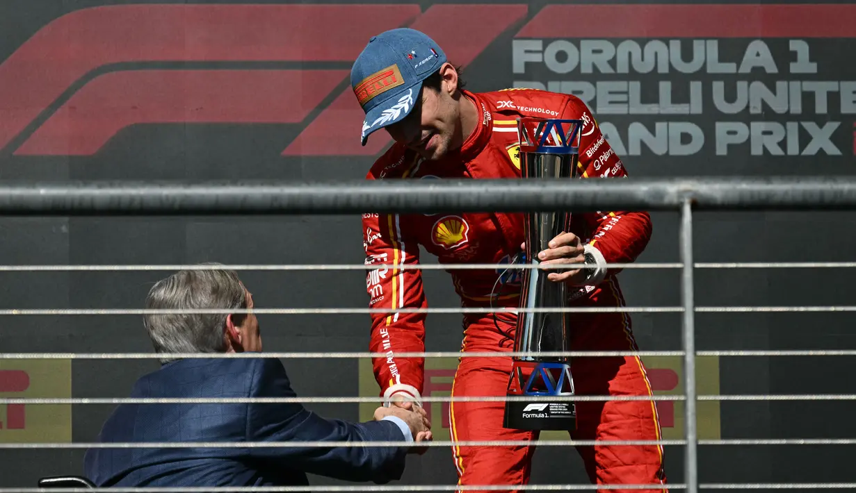 Ini menjadi podium utama ketiga bagi Charles Leclerc di musim 2024. (Patrick T. Fallon/AFP)
