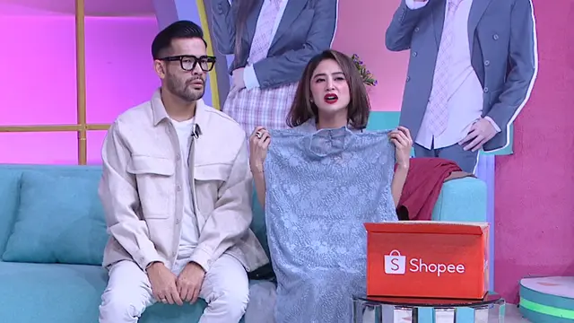 Dewi Perssik dan Rian Ibram.