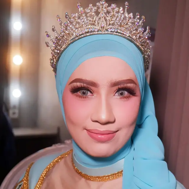 6 Potret Detail Makeup Amira Karaman Istri Reza Zakarya dari Lamaran hingga Nikah