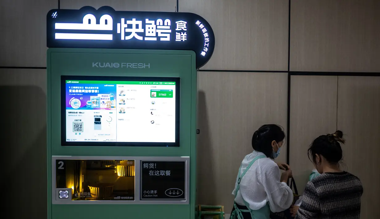 Olimpiade dibuka pada hari Sabtu setelah penundaan satu tahun karena Covid dengan sekitar 12,000 atlet dan ribuan jurnalis, pejabat teknis, dan penonton yang datang ke Hangzhou. (Philip FONG / AFP)