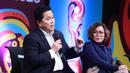 <p>Ketua umum PSSI, Erick Thohir bersama Director Programming SCM, Harsiwi Achmad dalam konferensi pers pengumuman SCM sebagai pemegang hak siar Piala Dunia U-17 2023, Selasa (3/10/2023) di SCTV Tower, Jakarta. (Bola.com/Muhammad Iqbal Ichsan)</p>