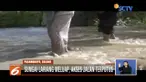 Sungai Lariang jebol, jalur pengubung desa menuju kota di Pasangkayu terisolir.