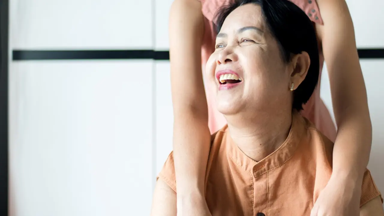 cinta ibu dan keyakinan berbeda
