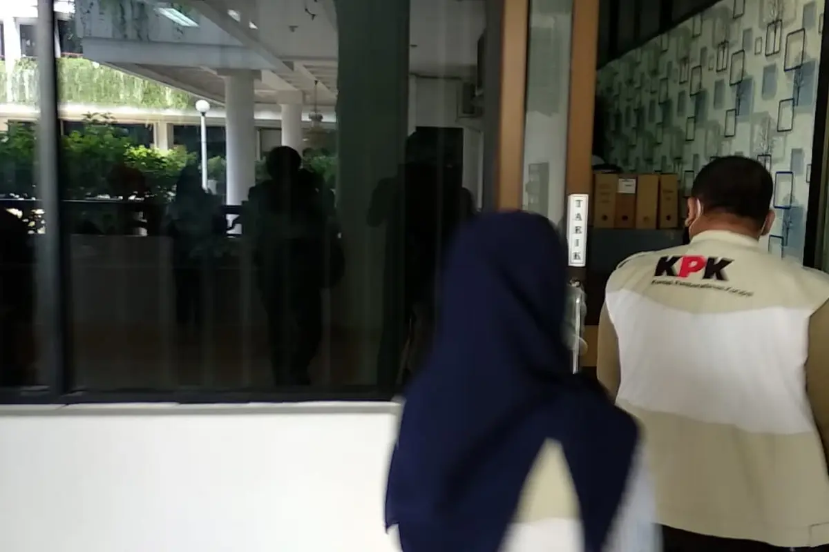 KPK geledah Kantor Wali Kota Medan/Reza Efendi