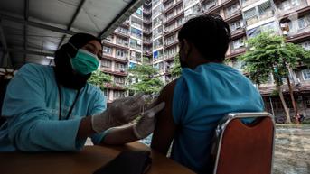 FOTO: Vaksin Booster Jadi Syarat Kegiatan Masyarakat