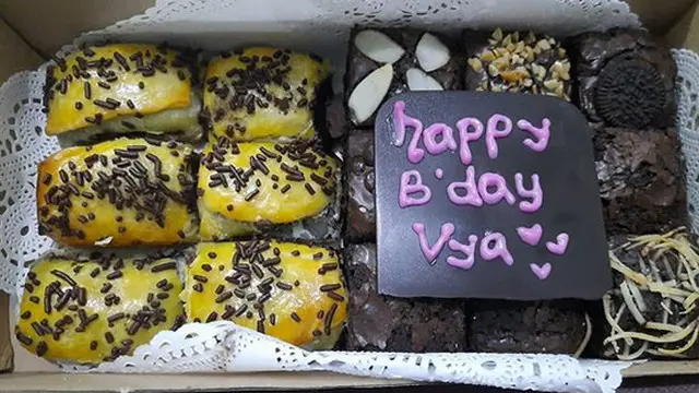 Cerita Kakak Beradik Bangun Bisnis Bolen Baked by Ncussy