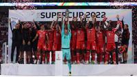 Bayern Munchen berhasil membungkam RB Leipzig dengan skor 5-3 pada laga DFL Supercup 2022 di Red Bull Arena, Minggu (31/7/2022) dini hari WIB. Hasil itu membuat Bayern meraih trofi ke-10 di ajang ini. (AFP/Ronny Hartmann)