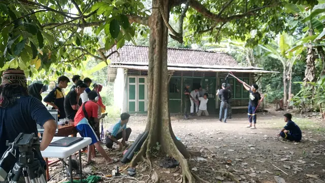 Pengambilan gambar film fiksi pendek “Buru”, karya siswa SMK HKTI Purwareja, Klampok, Banjarnegara. (Foto: Liputan6.com/Muhamad Ridlo)