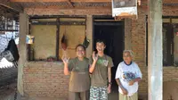 Di rumah sederhana di Dusun Pencitrejo, Dlingo, Bantul, DIY itu, calon dokter dibesarkan oleh pasangan buruh tani, Sukamto dan Sugiyem. (Fathi Mahmud/Liputan6.com)