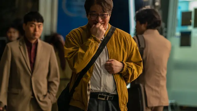 Ahn Jae Hong memerankan tokoh Ju Oh Nam dalam serial Mask Girl. (Foto: Netflix)