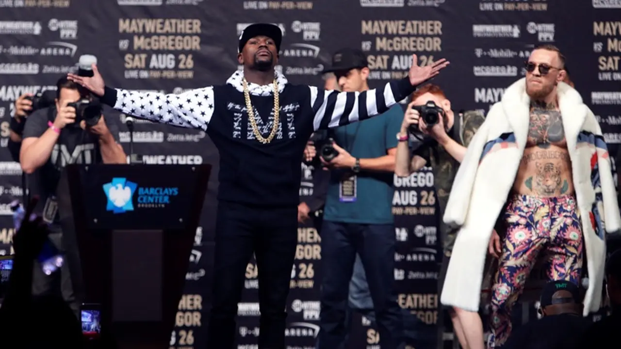 Floyd Mayweather dan Conor McGregor 