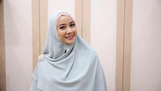 Gaya Hijab Syari Elegan Cocok untuk Pengajian Selama Ramadan