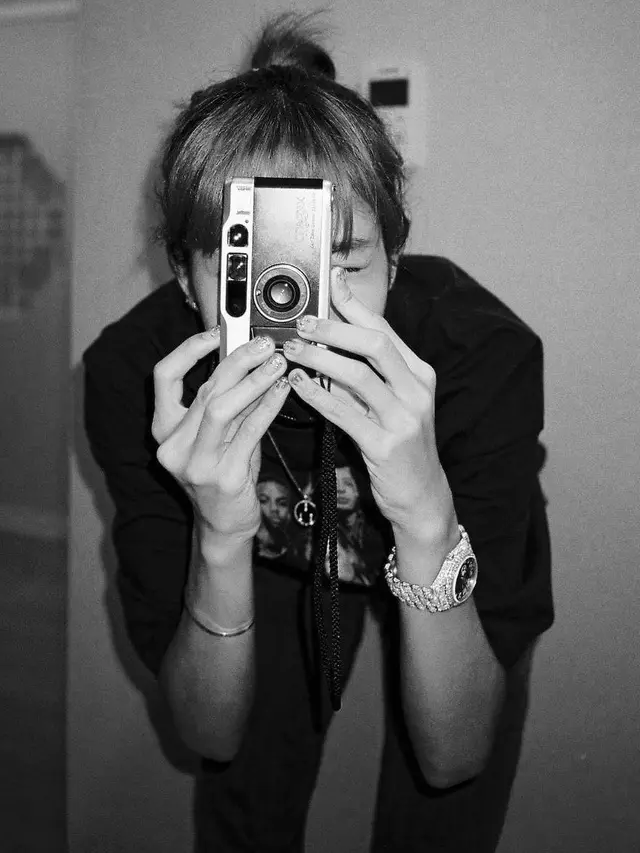 6 Jam Tangan Mahal Lisa BLACKPINK yang Harganya Bikin Pusing