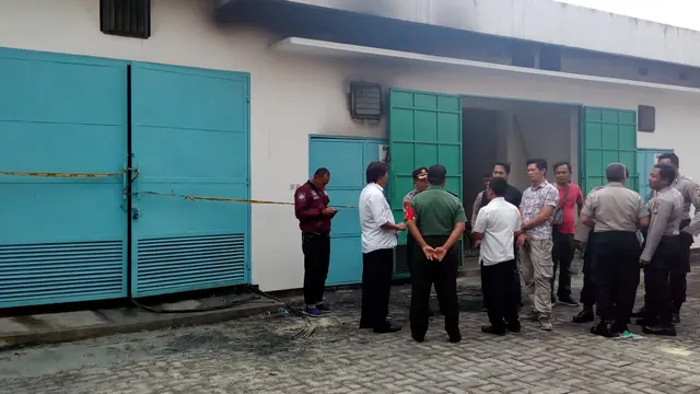 Kekhawatiran Keluarga Pasien di tengah Gelap Gulita RSSA Malang