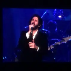 Penyanyi asal Amerika sekaligus penulis lagu, aktor, dan filantropis, Josh Groban, akhirnya tiba di Jakarta dan menjadi penanda dimulainya rangkaian konser solo bertajuk “GEMS World Tour 2026”