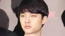 Biasanya D.O EXO selalu tampil tampan dan memukau. Namun pada suatu momen, ia tertangkap kamera saat ekspresinya seperti ini. Tampaknya D.O sedang ngantuk berat ya. (Foto: koreaboo.com)