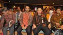 Ketua KPK Abraham Samad duduk bersebelahan dengan Basuki Tjahaja Purnama saat menghadiri Seminar Pencegahan Korupsi di Balai kota, Jakarta, Kamis (6/11/2014) (Liputan6.com/Herman Zakharia) 